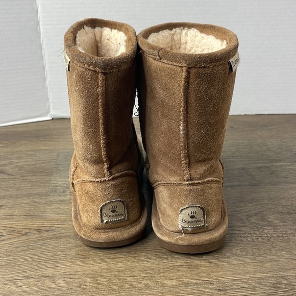 BearPaw Girls Emma Short Sheepskin Suede Sherpa Lined Boots, size Big Girls 3 - Picture 5 of 10